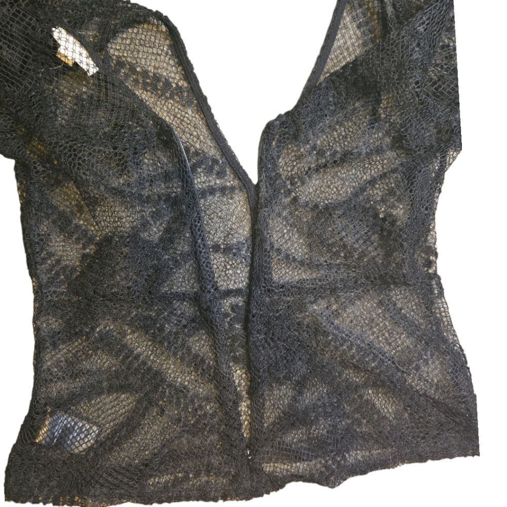 Silence + Noise Black Mesh Plunging Neckline Top - M - Picture 6 of 9